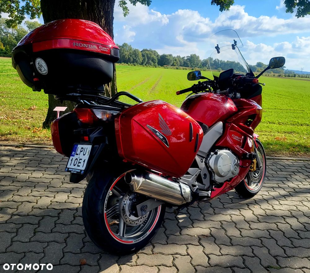 Honda CBF - 2