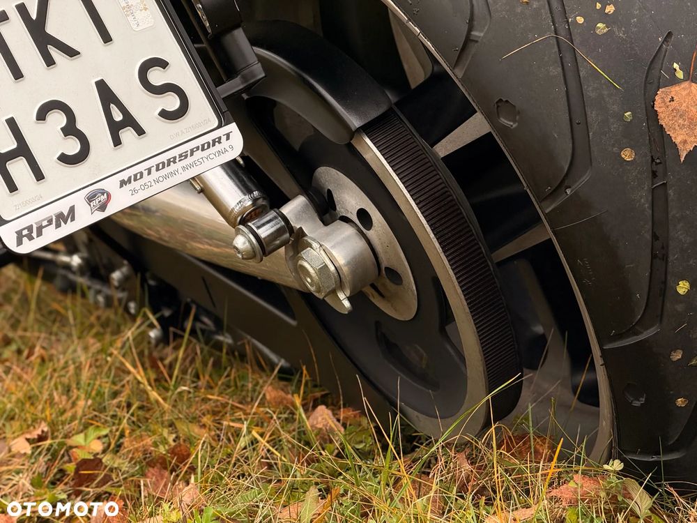 Harley-Davidson V-Rod Muscle - 35