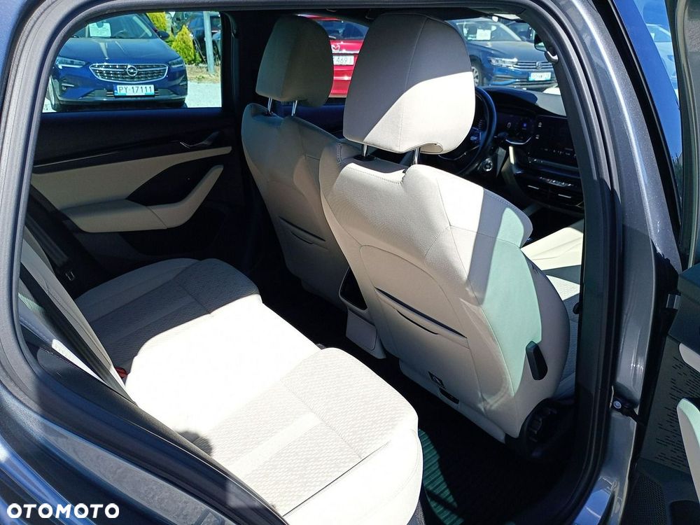 Skoda Octavia 2.0 TDI Style DSG - 31