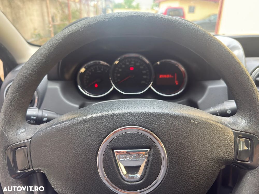 Dacia Duster 1.5 dCi 4x4 Laureate - 9