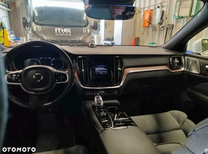 Volvo V60 T6 AWD Plug-In Hybrid Inscription Expression - 3