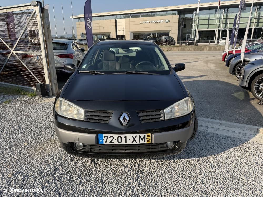 Renault Mégane 1.5 dCi Dynamique - 4