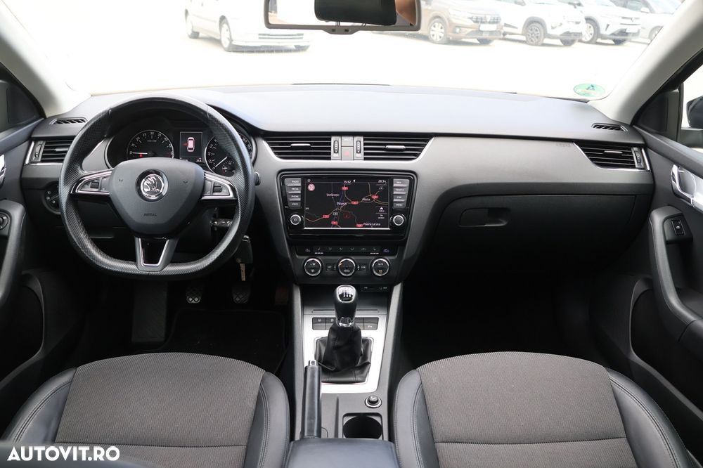 Skoda Octavia - 12