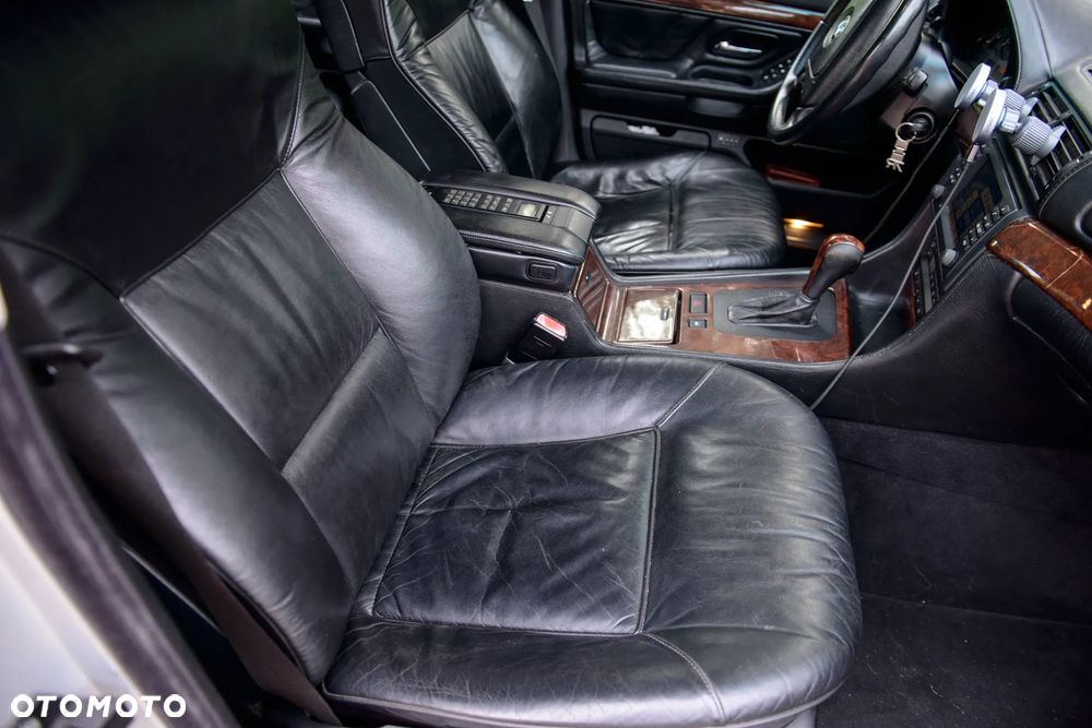 BMW Seria 7 740i - 18