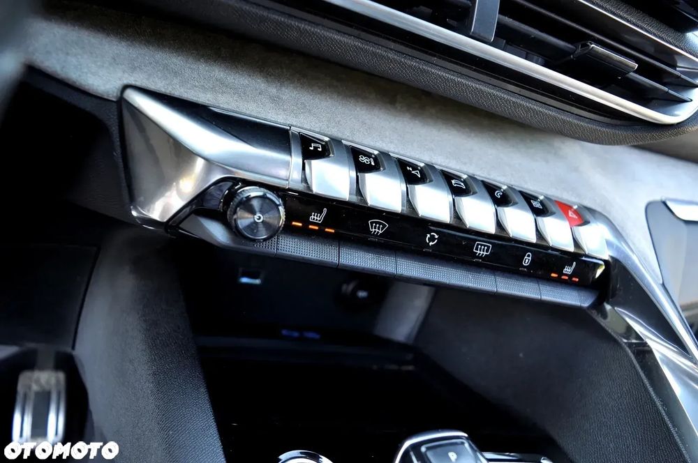 Peugeot 5008 BlueHDi 130 EAT8 GT - 33