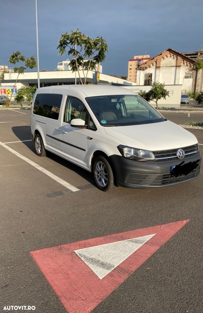Volkswagen Caddy Maxi - 4