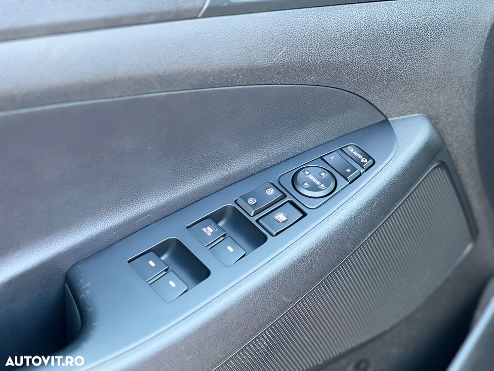 Hyundai Tucson blue 1.7 CRDi 2WD DCT Premium - 15