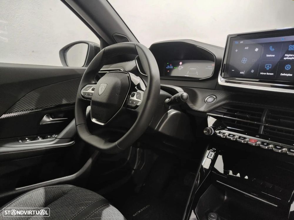 Peugeot e-2008 54 kWh Allure - 26