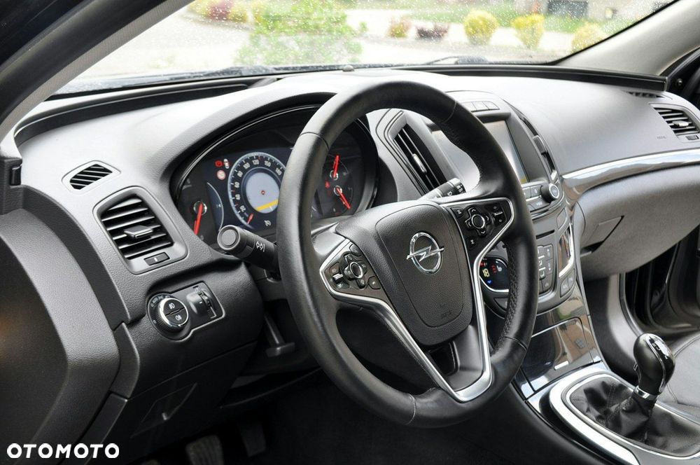 Opel Insignia - 22