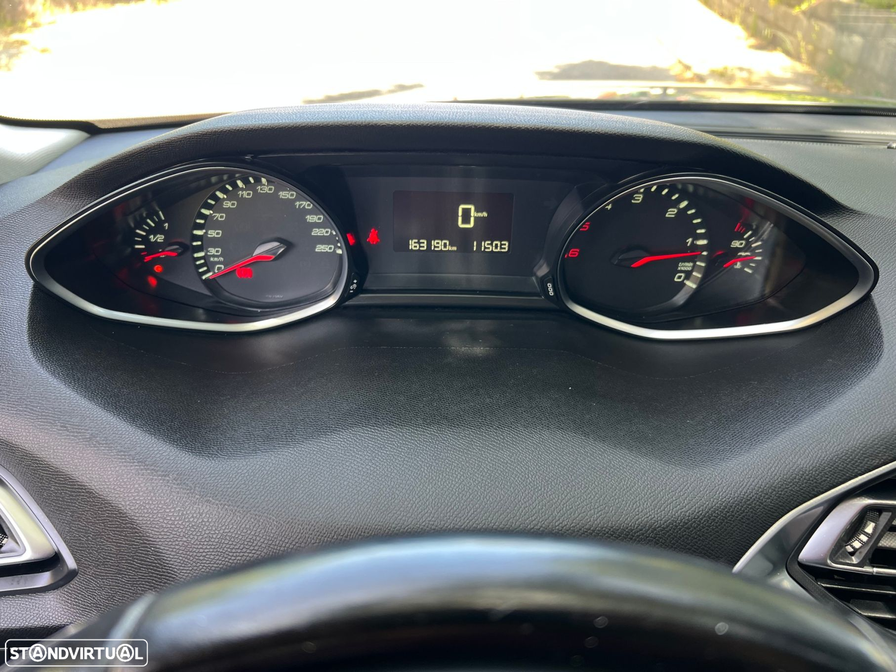 Peugeot 308 1.5 BlueHDi Style - 22