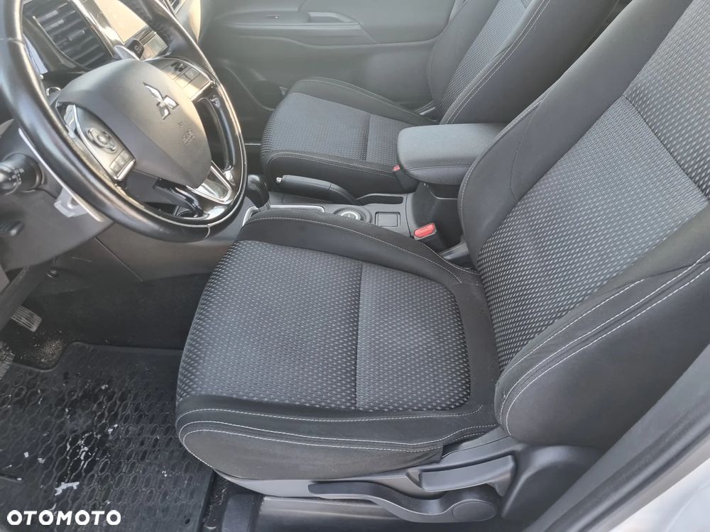 Mitsubishi Outlander 2.2 DI-D Intense + SDA 4WD - 8