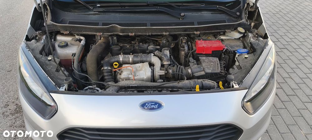 Ford Tourneo Courier 1.5 TDCi Trend - 26