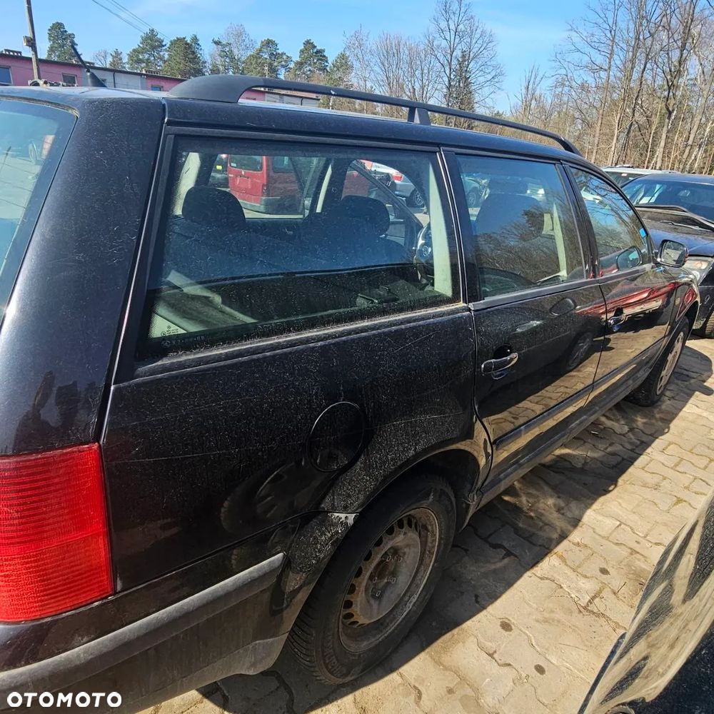 VOLKSWAGEN PASSAT kombi 1999r 1,9 D 66 kW / 90 KM (kod lak: LC9Z) pojazd na części: maska, zderzak, drzwi, szyby, lusterka, chłodnica ... - 12