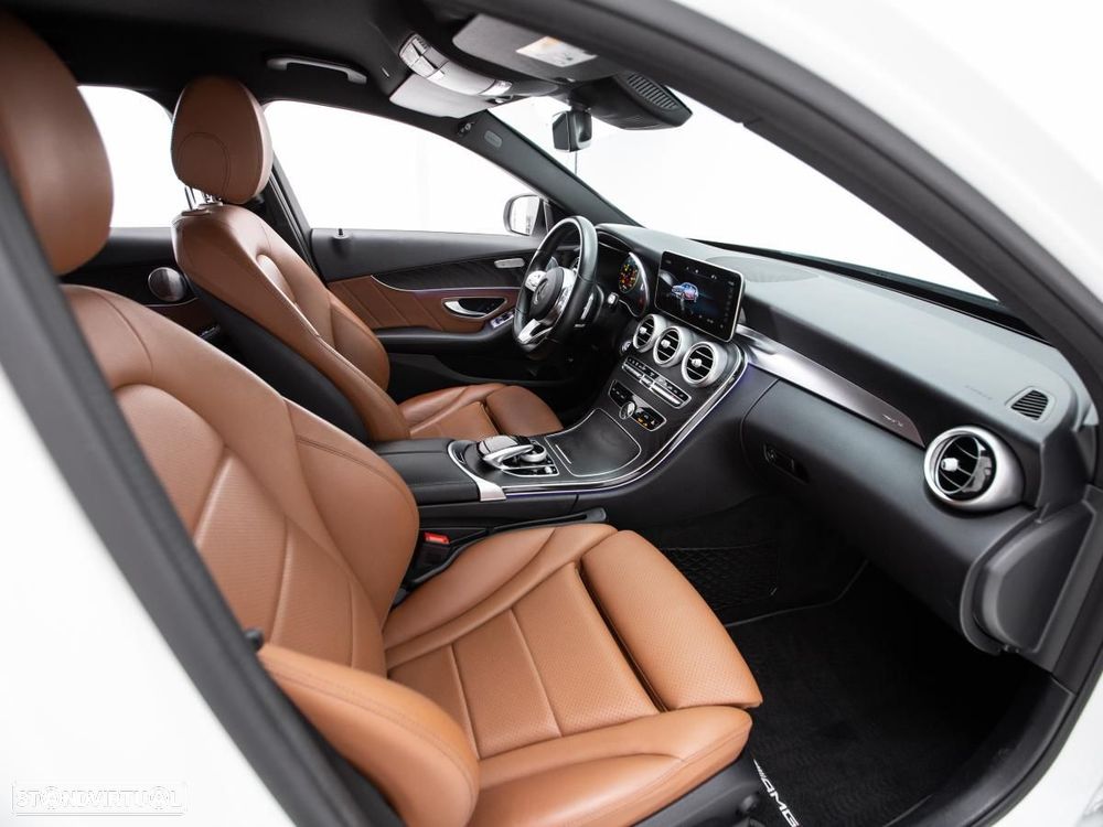 Mercedes-Benz C 300 — fotografia 9