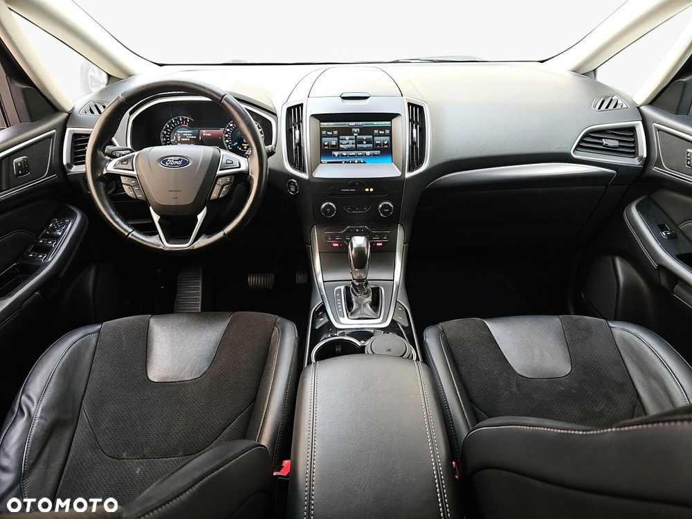 Ford S-Max - 29