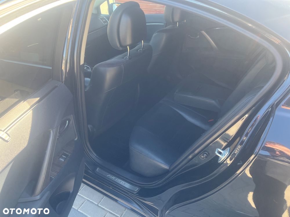 Toyota Avensis 2.2 D-CAT Prestige - 12