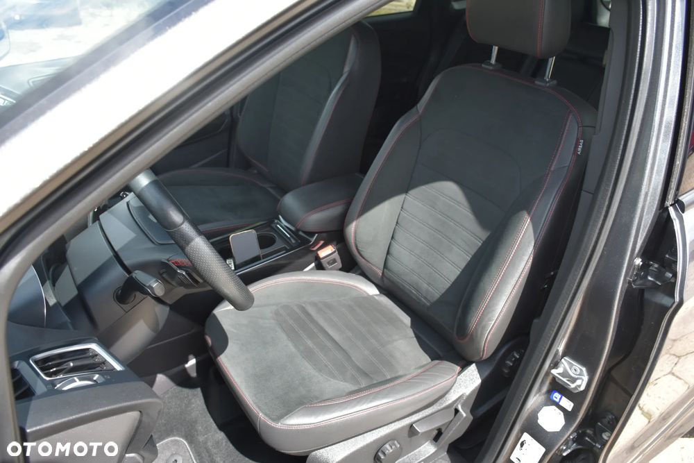 Ford Kuga 2.0 TDCi 4x4 ST-Line - 14
