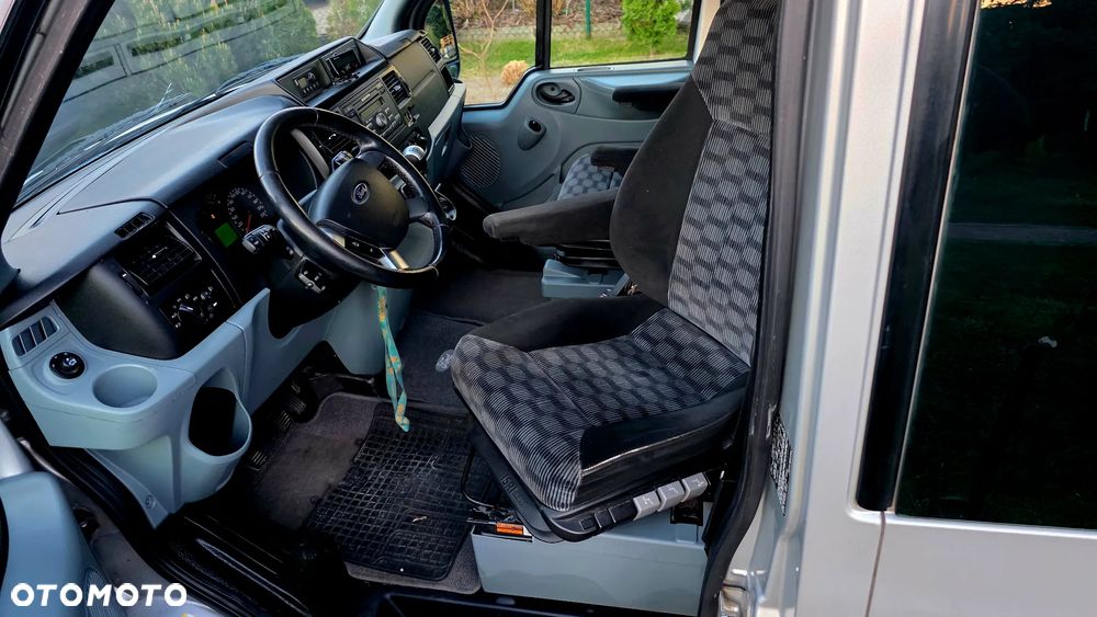 Ford Transit - 11
