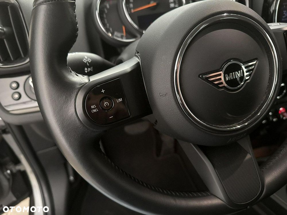 MINI Countryman - 24