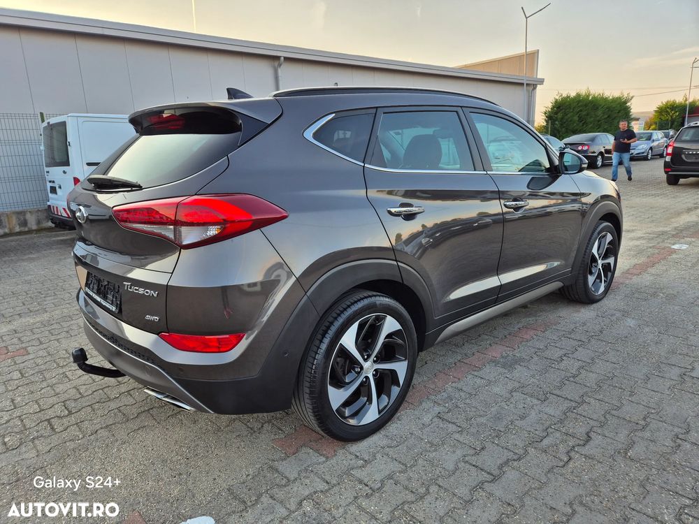 Hyundai Tucson 2.0 CRDI 4WD Automatik Premium - 4
