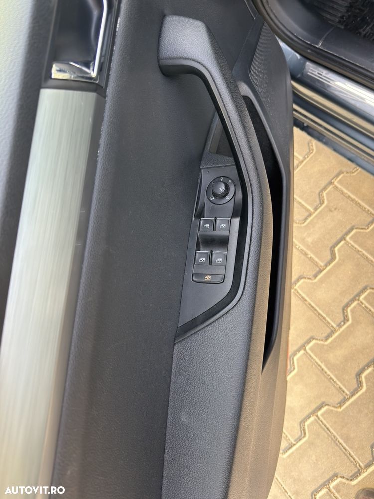 Skoda Superb 2.0 TDI DSG Style - 21