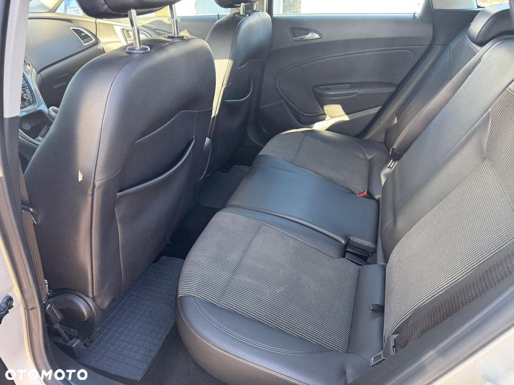 Opel Astra 1.7 CDTI DPF ecoFLEX TourerStart/Stop 105g Exklusiv - 22