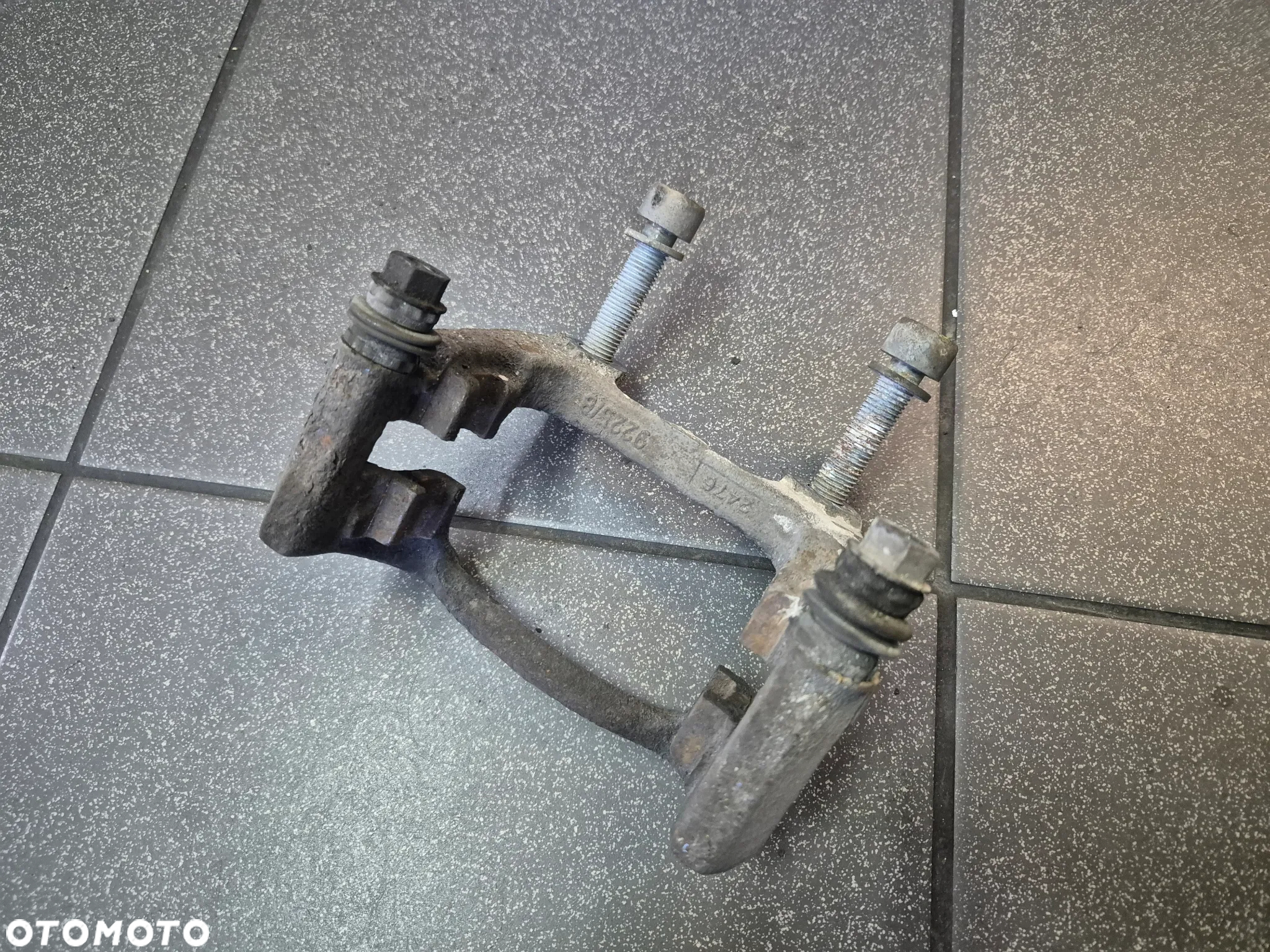 JARZMO HAMULCOWE TYŁ VW PASSAT B6 B7 9225/B ŚRUBY ŚRUBA JARZMA ZACISKU WYSYŁKA !!! - 3