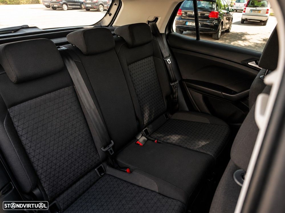 VW T-Cross 1.0 TSI Life DSG - 12