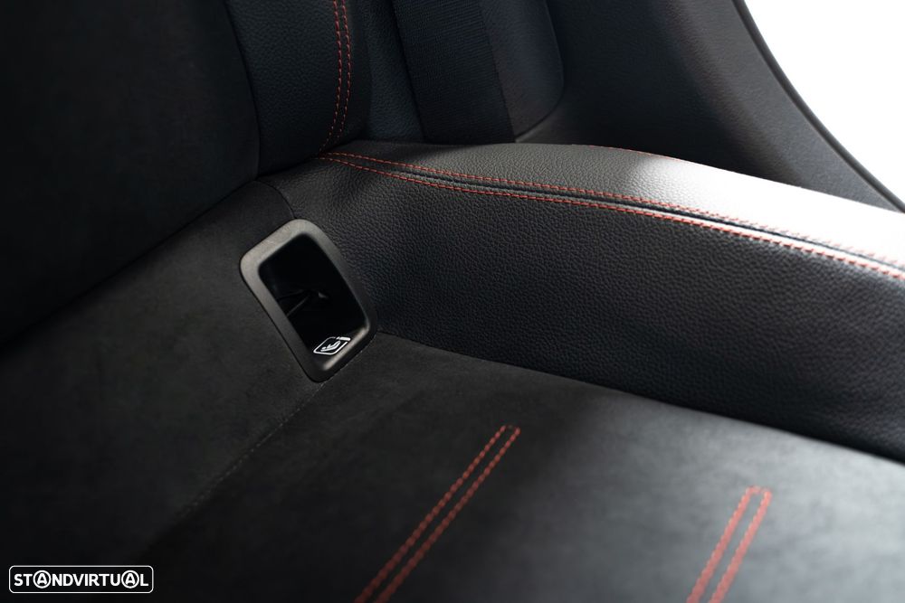 Mercedes-Benz A 250 e AMG Line - 21