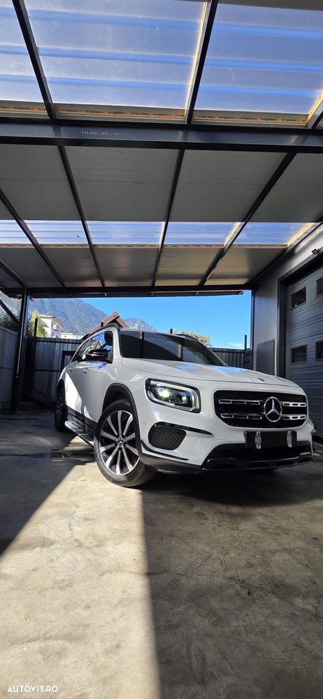 Mercedes-Benz GLB - 9