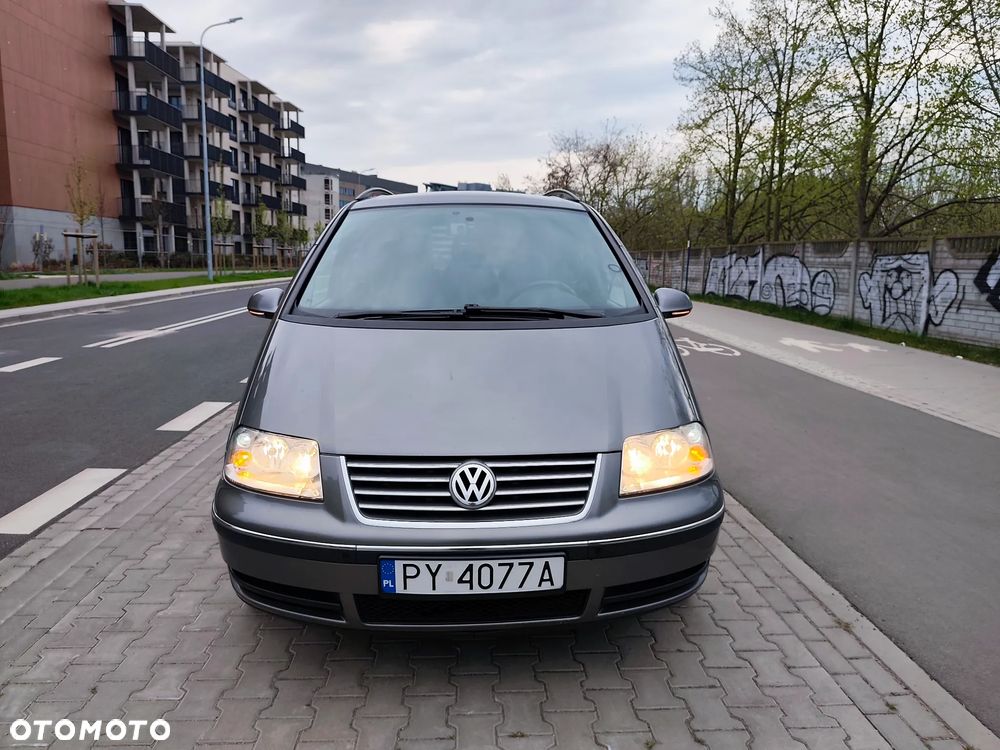 Volkswagen Sharan 1.9 TDI Automatik Exclusive Edition - 9