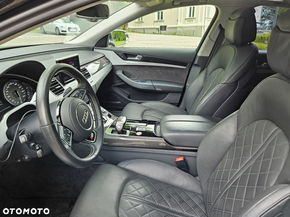 Audi S8 - 9