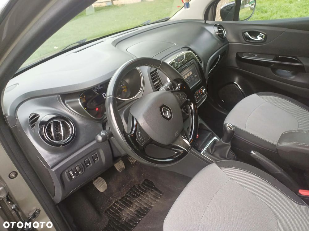 Renault Captur - 16