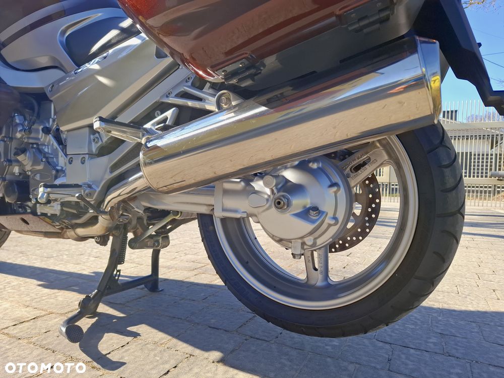 Yamaha FJR - 27