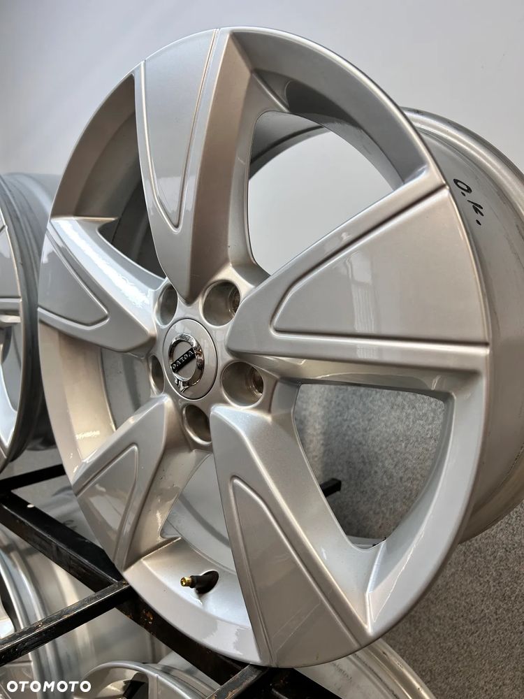 4 FELGI ALU. VOLVO XC40  17'' 7,5J ET50,5  NR. FABR. 316 80565 - 7