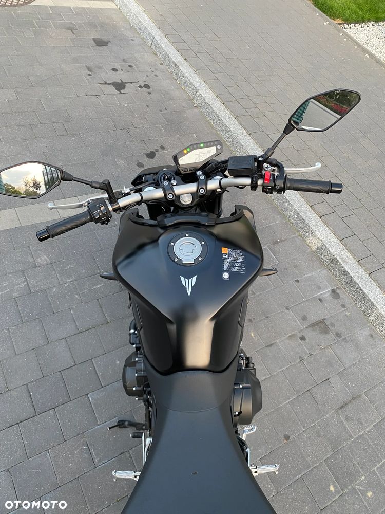 Yamaha MT - 17