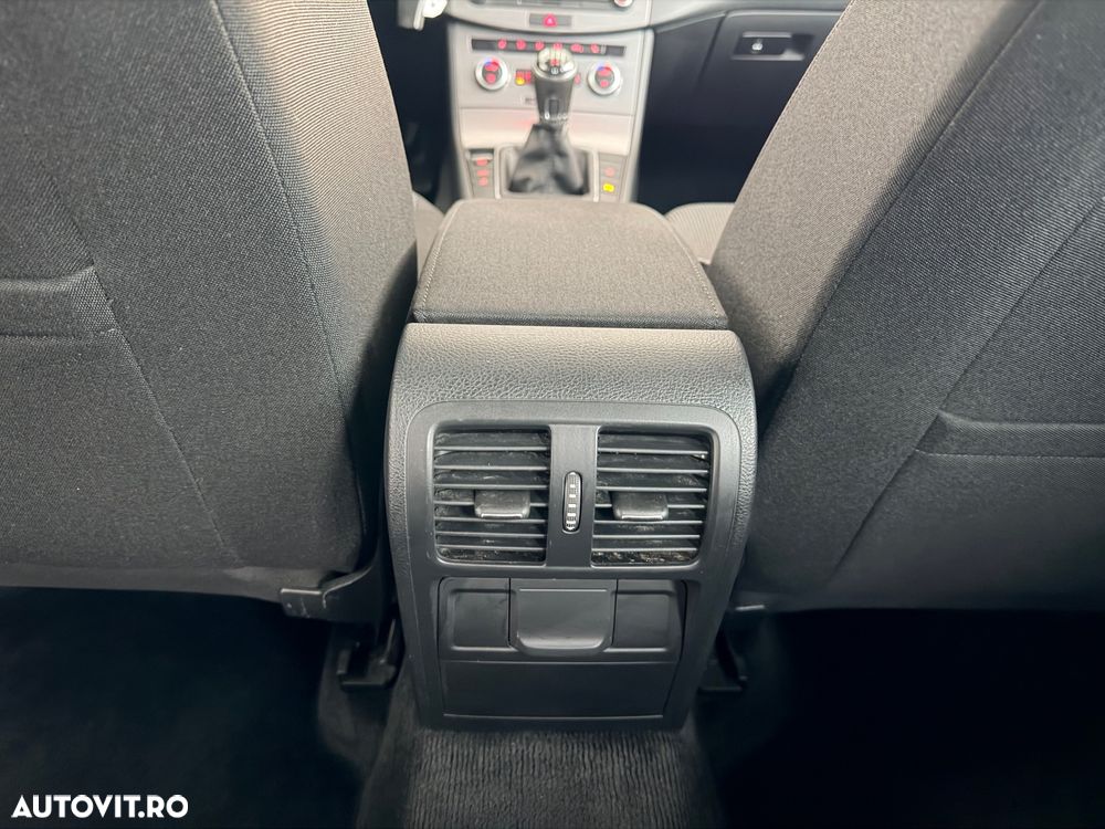 Volkswagen Passat Variant 1.4 TSI Comfortline - 32