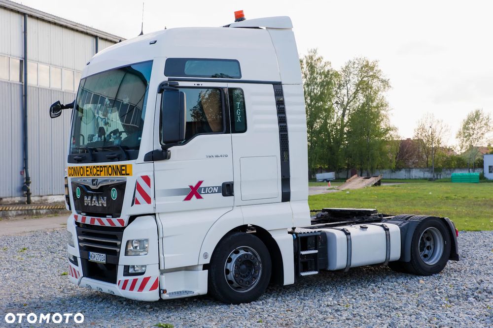 MAN TGX - 8