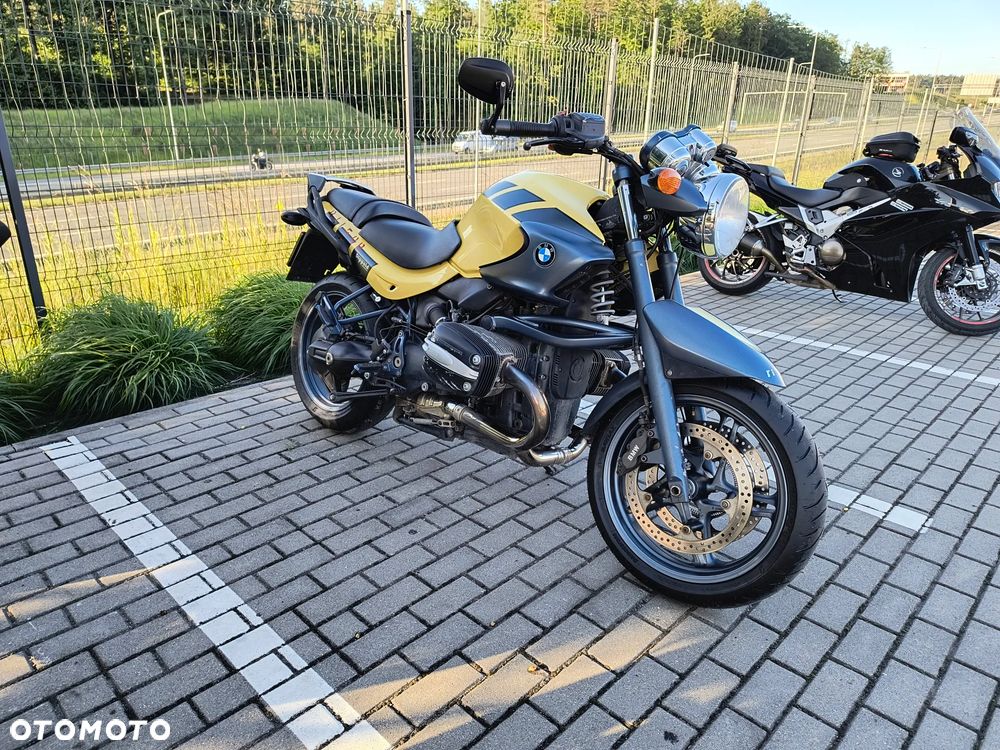 BMW R - 1