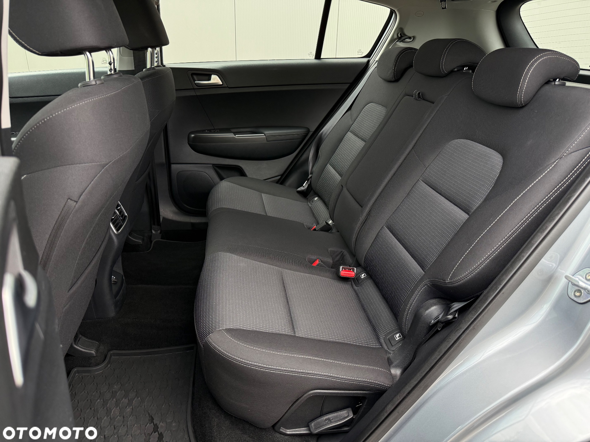 Kia Sportage 1.6 GDI 2WD DREAM-TEAM EDITION - 6