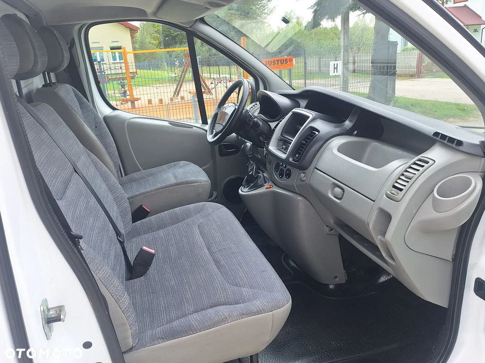 Opel Vivaro - 9