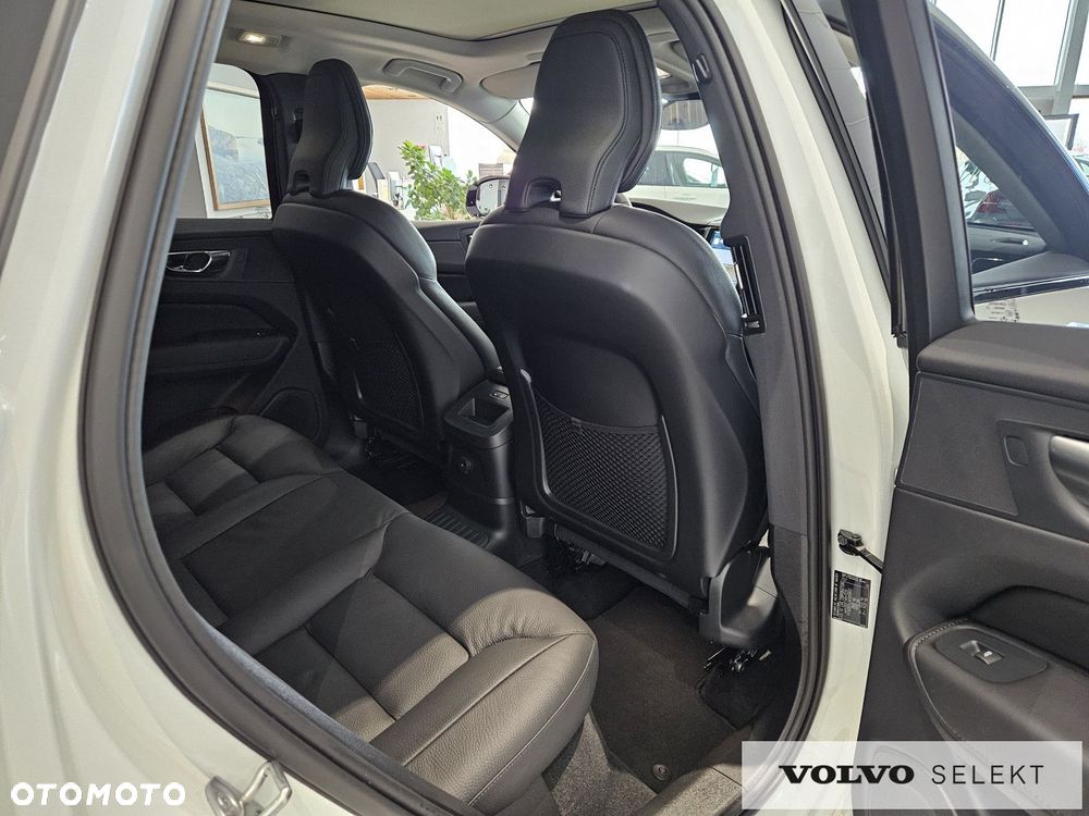 Volvo XC 60 - 30