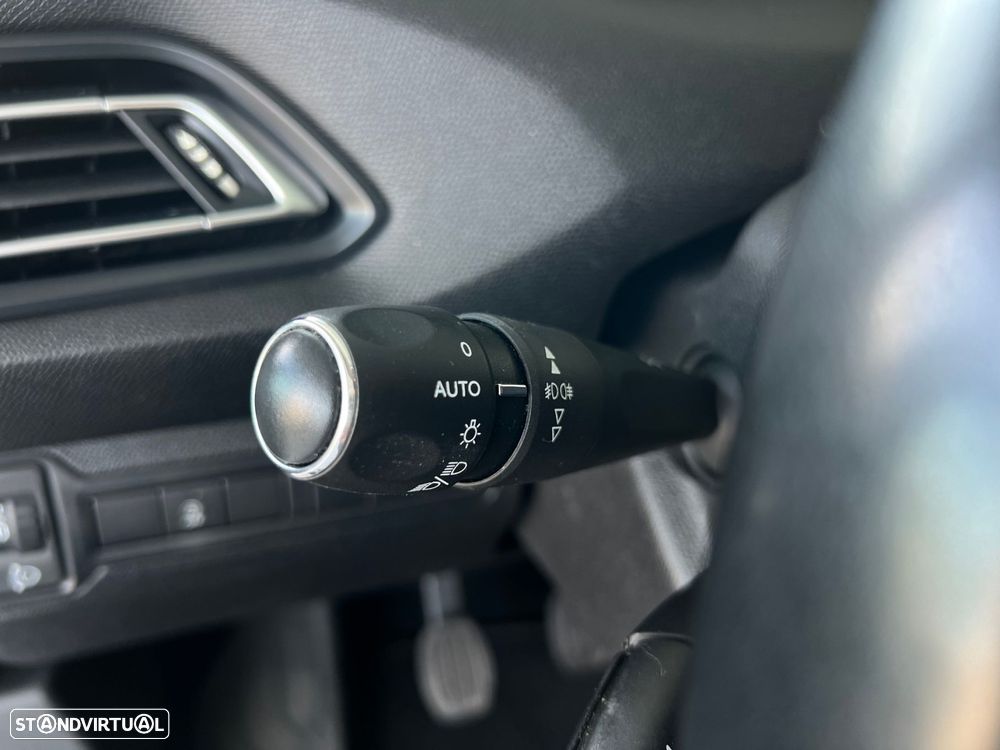 Peugeot 308 1.5 BlueHDi Style - 14