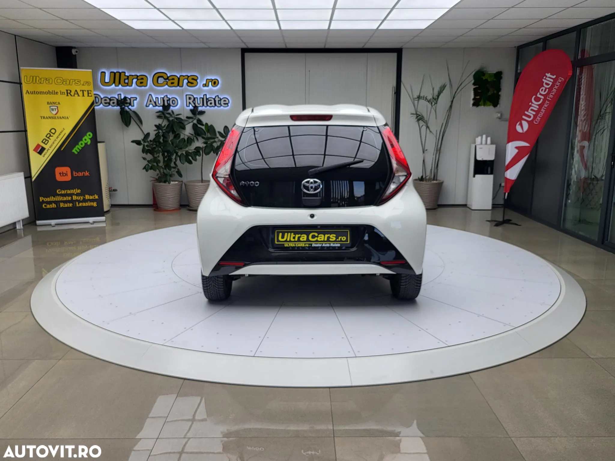 Toyota Aygo 1.0 VVY-I 5 usi X-connect - 4