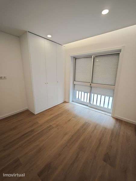 Venda de Apartamento T2 - Grande imagem: 5/12