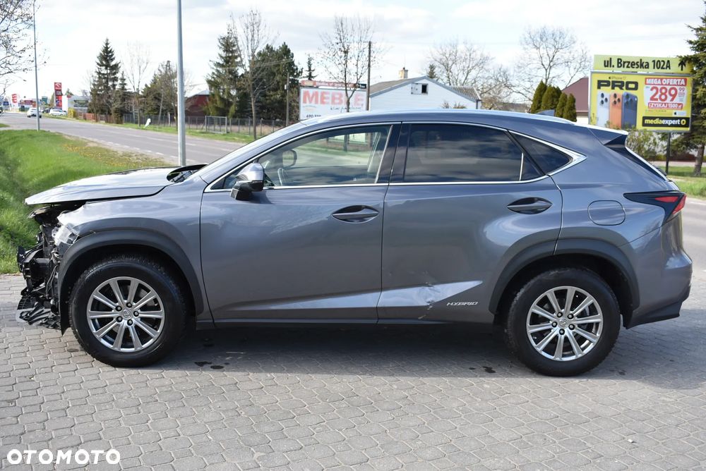Lexus NX 300h Elite 2WD - 3