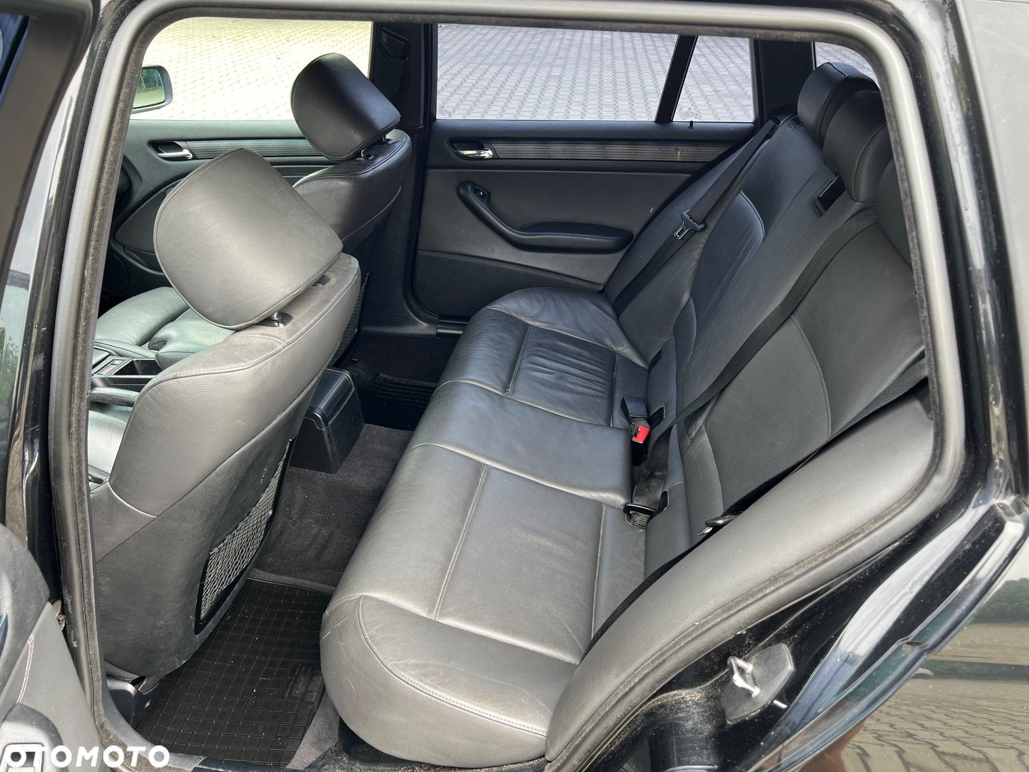 BMW Seria 3 330i - 8