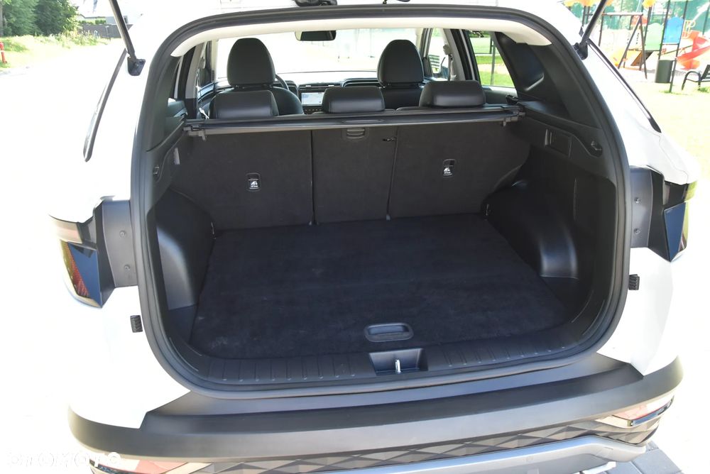Hyundai Tucson 1.6 CRDi 48V-Hybrid 2WD DCT Prime - 13