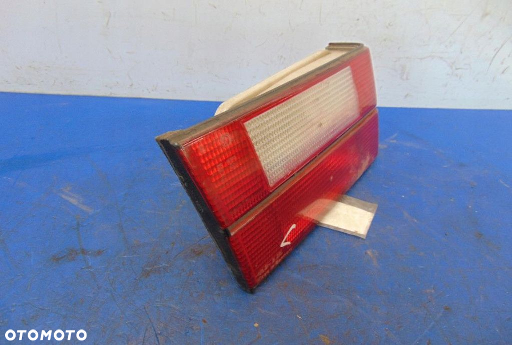 BMW E34 2.0 16V LAMPA LEWA TYL - 3