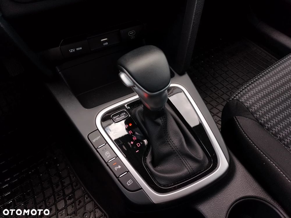 Kia XCeed 1.5 T-GDI M DCT - 13